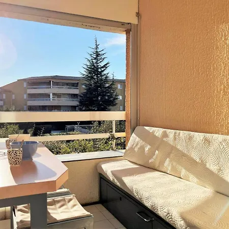 Apartment 4 Pers Avec Terrasse, Clim Et Parking Au Lavandou - Fr-1-251-431 Le Lavandou